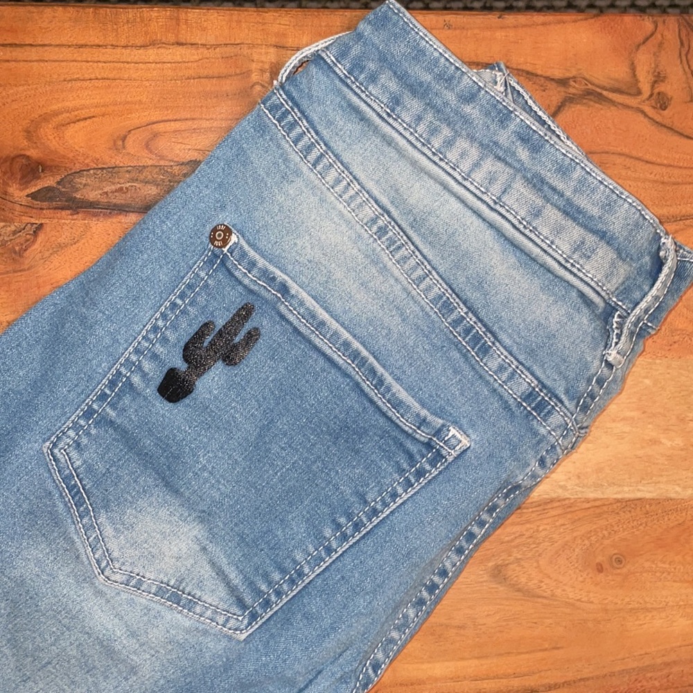 Jeans - Picture 4 of 5